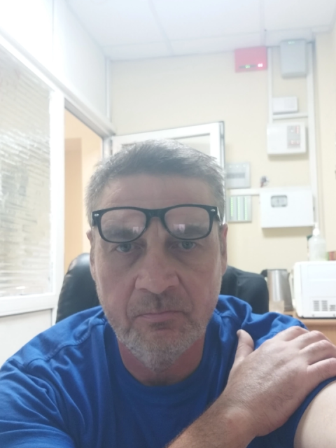 Андрей, Россия, Дедовск, 53 года. Познакомлюсь с женщиной для брака и создания семьи, дружбы и общения. 
Взрослая дочь( 24года) - живёт...  Анкета 908866. 