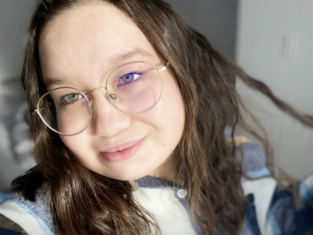Amina, Россия, Уфа, 18 лет. Хочу найти парня, будущего мужа для семьи с детьми, главное чтоб любил🎀  Анкета 909184. 