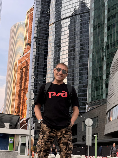Евгений, Россия, Москва, 42 года. Познакомлюсь с женщиной для дружбы и общения.  Анкета 909438. 