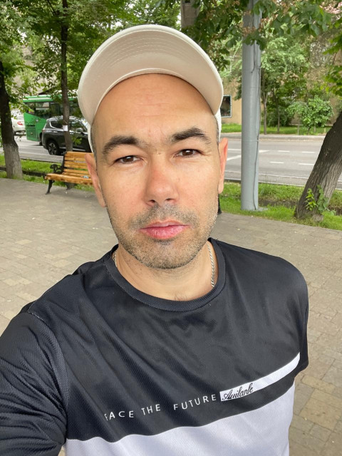 Артур, Алматы, 44 года, 2 ребенка. Познакомлюсь с женщиной для дружбы и общения.  Анкета 909777. 