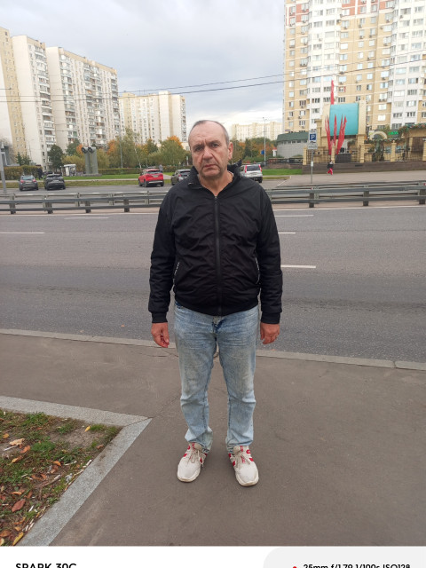 Олег, Москва, м. Бульвар Дмитрия Донского, 57 лет, 1 ребенок. Ищу: Лет 50 стройная без вредных привычек.  Анкета 910206. 