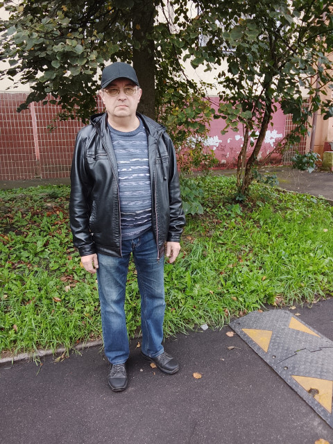 Шаранов Антон, Россия, Москва, 58 лет. Он ищет её: женщину для любви и серьезных отношений. Постоянные серьёзные отношения, совместное проживание. Ищу   Анкета 910220. 