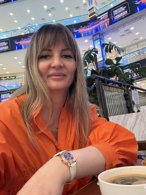Юлия, Москва, 47 лет, 1 ребенок. Познакомлюсь с мужчиной для дружбы и общения.  Анкета 910356. 
