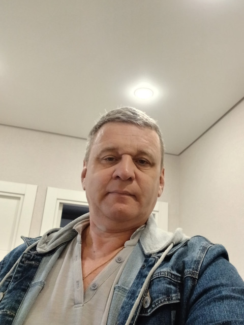 Юрий Омельчак, Россия, Москва, 51 год, 1 ребенок. При личном общении. Дети есть! Выросли. Младшему 3, 5 годика! В ипотеке! Ищу обычную, хорошую девушк
