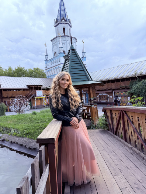 Регина, Россия, Ноябрьск, 43 года, 1 ребенок. Познакомлюсь с мужчиной для дружбы и общения.  Анкета 910876. 