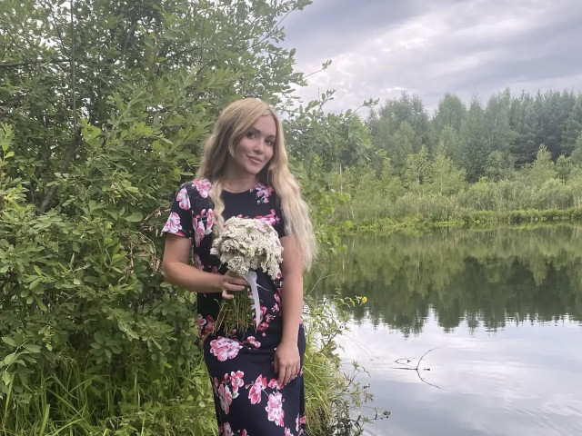 Регина, Россия, Ноябрьск, 43 года, 1 ребенок. Познакомлюсь с мужчиной для дружбы и общения.  Анкета 910876. 