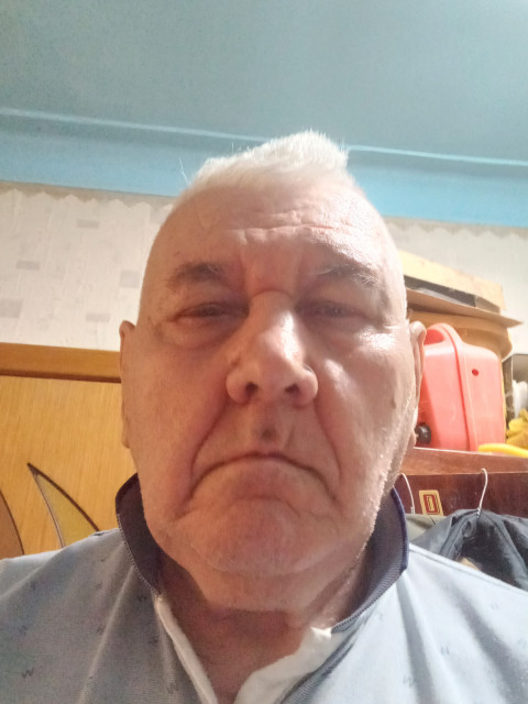 Александр, Россия, Казань, 79 лет, 1 ребенок. Хочу встретить женщину от 60 до 69 лет, Для общения, любви и серьезных отношений.  Анкета 911048. 