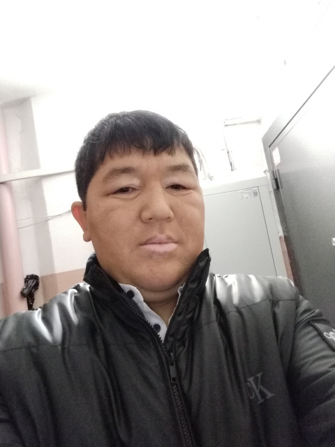 Азамат, Россия, Сургут, 38 лет. Познакомлюсь с женщиной для дружбы и общения.  Анкета 911324. 