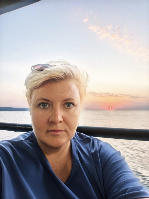Елена, Россия, Москва, 50 лет, 2 ребенка. Познакомлюсь с мужчиной для любви и серьезных отношений, дружбы и общения. Умного, позитивного, ценящего...  Анкета 911492. 