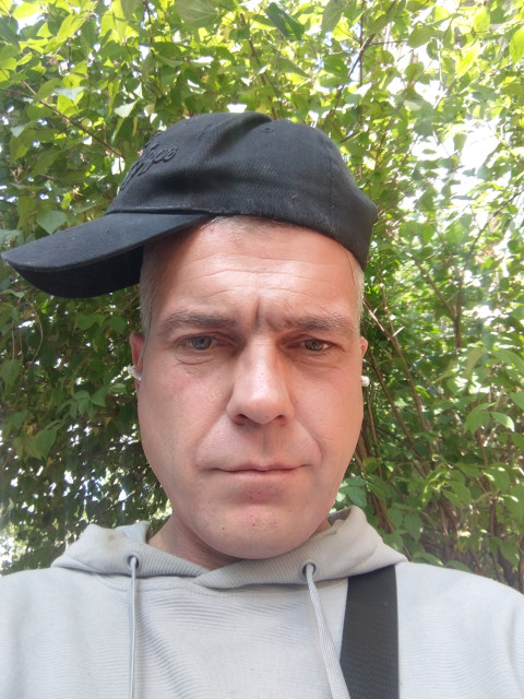 Олег, Донецк, 41 год. Познакомлюсь с женщиной для брака и создания семьи.  Анкета 911526. 