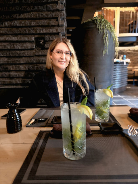 Анна, Россия, Москва, 42 года. Она ищет его: мужчину для любви и серьезных отношений, брака и создания семьи, воспитания детей, дружбы и общения.  Анкета 911700. 