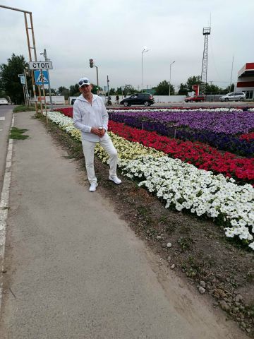 Вячеслав Миллер, Кыргызстан, 56 лет, 1 ребенок, 1 фото. Прогулки по городу