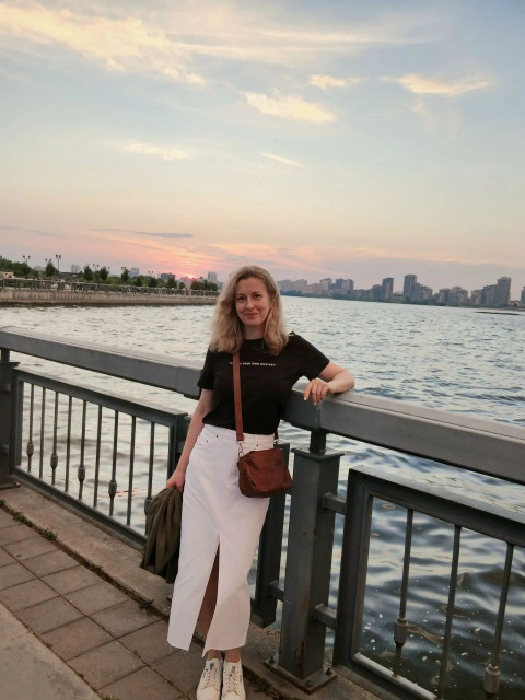 Galina, Россия, Санкт-Петербург, 40 лет, 1 ребенок. Познакомлюсь с мужчиной для любви и серьезных отношений, брака и создания семьи, дружбы и общения.  Анкета 911926. 
