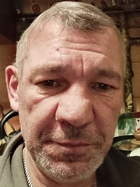 Дмитрий, Москва, м. Яхромская, 55 лет, 2 ребенка. Ищу: Хорошую, с головой, и не шоб в неё только есть  Анкета 911982. 