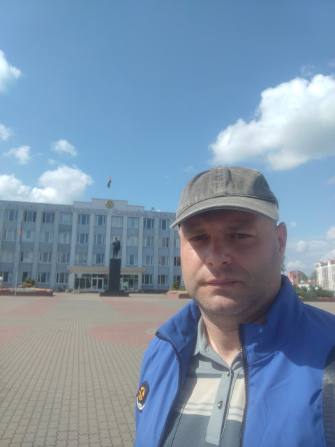 Михаил, Минск, м. Немига, 40 лет. Познакомлюсь с женщиной для любви и серьезных отношений, брака и создания семьи, дружбы и общения.  Анкета 912464. 