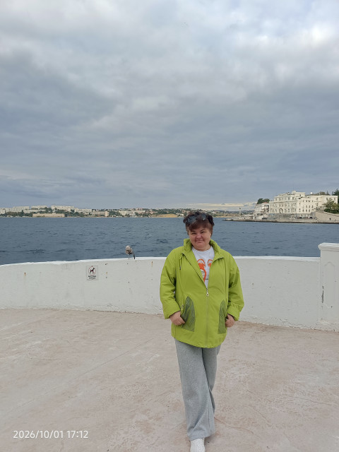 Elena, Россия, Ялта, 50 лет, 1 ребенок. Ищу: Обычный мужчина, хозяйственный, без вредных привычек. Это минимум. Остальное, как при общении сложится...  Анкета 912535. 