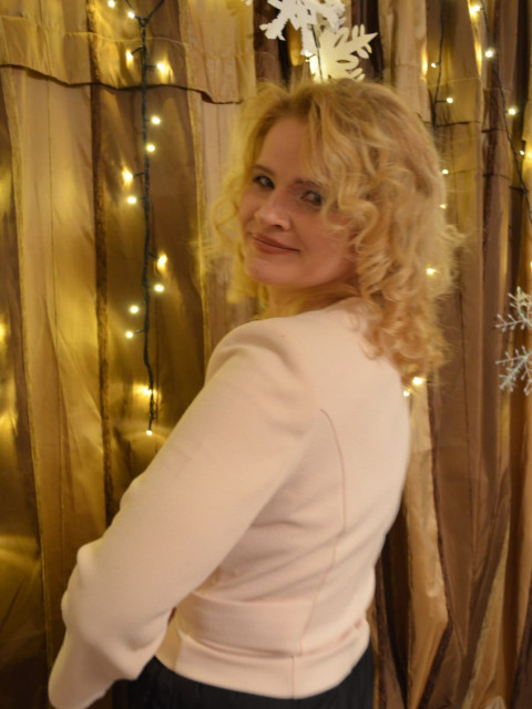 Марина, Россия, Саратов, 35 лет, 3 ребенка. Познакомлюсь с мужчиной для дружбы и общения.  Анкета 912594. 