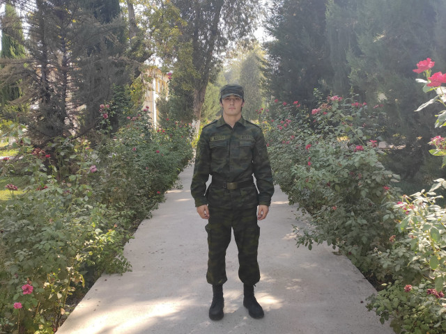 Алик, Санкт-Петербург, м. Проспект Большевиков, 28 лет. Познакомлюсь с женщиной для любви и серьезных отношений, дружбы и общения.  Анкета 912595. 