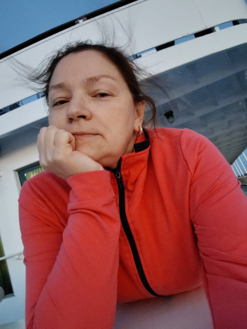 Ольга, Россия, Мытищи, 59 лет, 2 ребенка. Ищу: Серьезный, не балабол, с руками и желанием помогать, христианин для отношений.  Анкета 912848. 