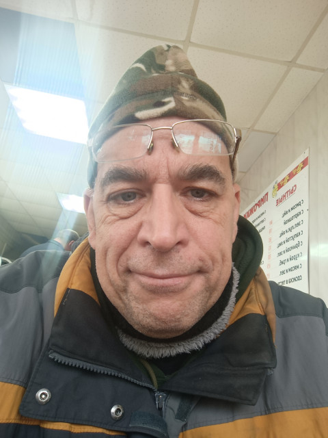 Илья, Санкт-Петербург, м. Гражданский проспект, 54 года, 1 ребенок. Познакомлюсь с женщиной для любви и серьезных отношений, брака и создания семьи, дружбы и общения. 

Мудрая,...  Анкета 912982. 