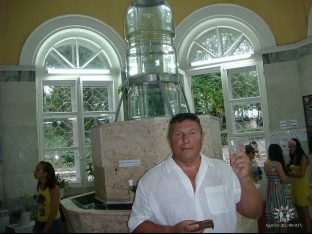 Александр, Россия, Москва, 69 лет, 1 ребенок. Познакомлюсь с женщиной для любви и серьезных отношений. 
Умную! Это же так красиво!  Анкета 913312. 