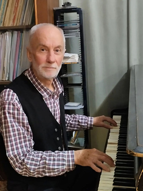 Сергей, Россия, Смоленск, 59 лет. Он ищет её: Славянку из Смоленска (или Смол. р-на) примерно: до 60 лет. Рост до 166. Вес до 70 . Полноценные отн  Анкета 913530. 