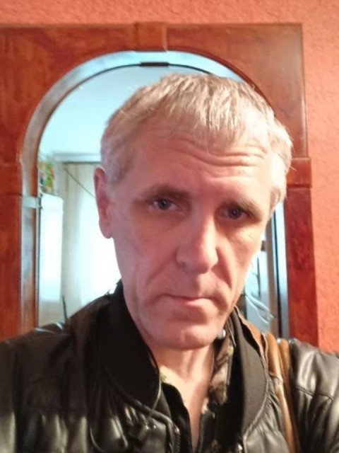 Alexander, Россия, Райчихинск, 53 года. Ищу: Блондинку с синими глазами Нордический фото - тип. Возраст 50 лет. 
Дети приветствуются.  Анкета 913557. 