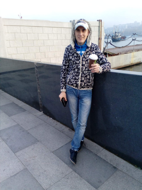 Анатолий, Россия, Анапа, 42 года. Познакомлюсь с женщиной для любви и серьезных отношений, брака и создания семьи, воспитания детей, рождения...  Анкета 914086. 