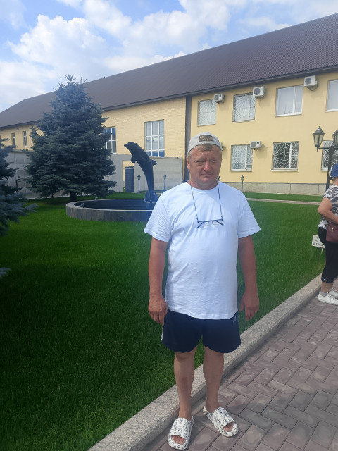 Владимир, Ижевск, 55 лет, 3 ребенка, 1 фото. Познакомлюсь с женщиной для любви и серьезных отношений.  Анкета 914325. 
