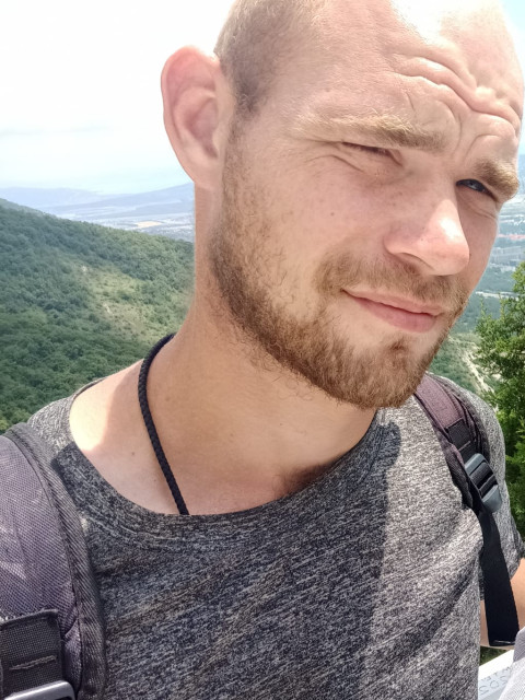 Илья, Россия, Геленджик, 36 лет. Хочу встретить такую которая относится к знакомству и отношениям всерьез, которая реально ищет себе...  Анкета 915034. 
