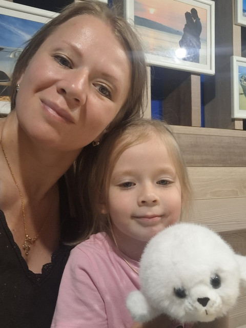 Елена, Россия, Москва, 42 года, 2 ребенка. Познакомлюсь с мужчиной для любви и серьезных отношений, брака и создания семьи, воспитания детей.  Анкета 915196. 