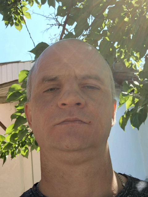 Андрей, Донецк, 44 года. Познакомлюсь с женщиной для любви и серьезных отношений, брака и создания семьи.  Анкета 915277. 