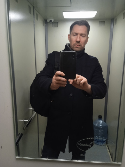 Артём, Москва, 44 года. Познакомлюсь с женщиной для любви и серьезных отношений, брака и создания семьи, дружбы и общения.  Анкета 915578. 