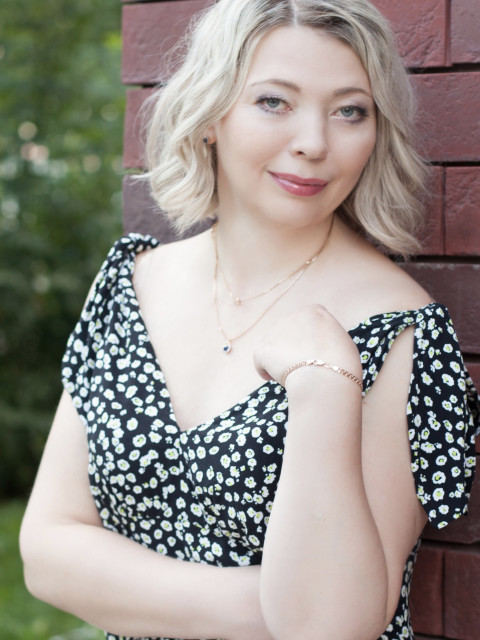 Ирина, Россия, Домодедово, 52 года. Познакомлюсь с мужчиной спортивного телосложения, примерно моего возраста, с высшим образованием, самодостаточным,...  Анкета 915667. 